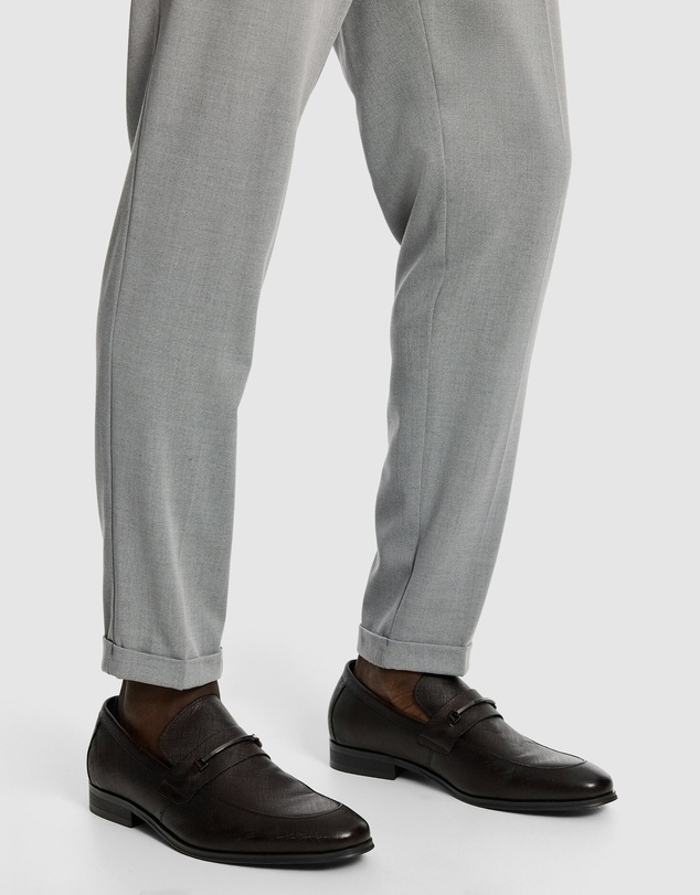 yd. - Riccardo Textured Leather Loafer