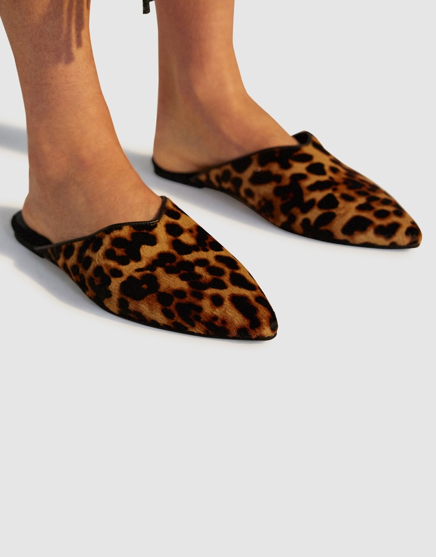 Rollie - Pointed Mule Flat