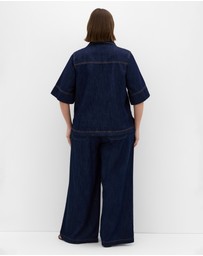 City Chic - Plus size Tiana Short Sleeve Cotton Denim Shirt - dark wash