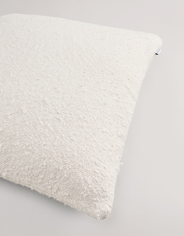 Country Road - Floe 60x60 Boucle Cushion