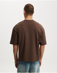 Cotton On - Cropped Fit T-Shirt