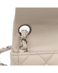 Pre-Loved by Azura Reborn - Pre-Loved chanel Quilted Shoulder Bag with Chain Strap and Turn-Lock Fastening