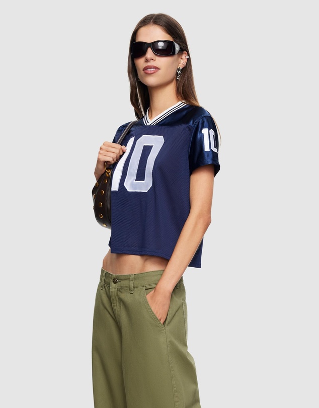 Lioness - It Girl Tee
