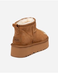 Ozwear Connection Uggs - Ugg Classic Dana Emb Logo Platform Ultra Boot
