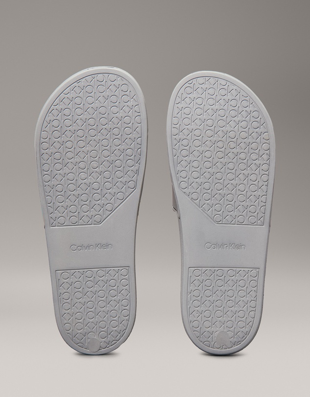 Calvin Klein - Embossed Logo Slides