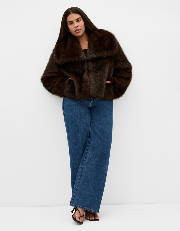 City Chic - Plus size Faith Faux Fur Jacket - espresso