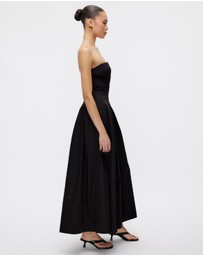 Minima Esenciales - Sableen Pleated Maxi Dress