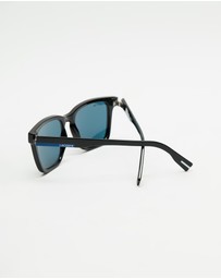 Lacoste - L987S