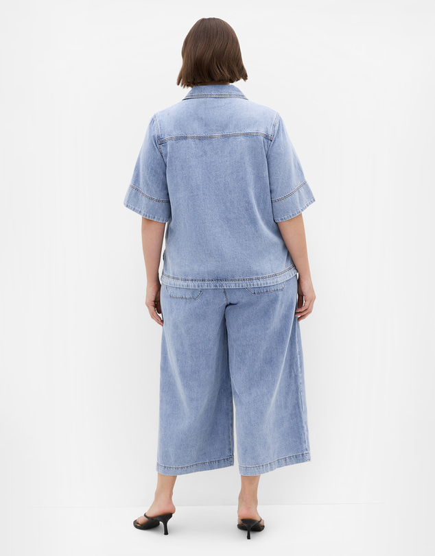 City Chic - Plus size Tiana Pocket Cotton Denim Top - ice wash