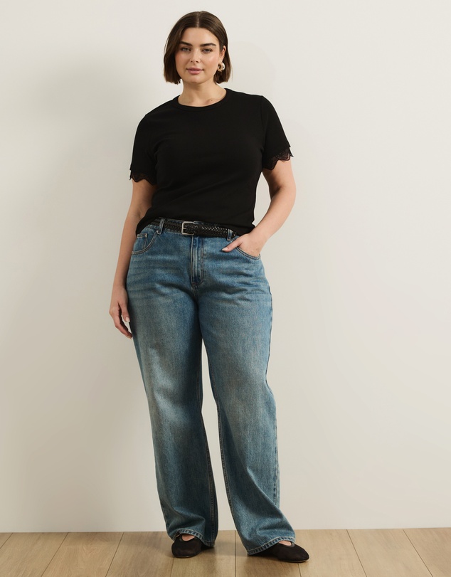 Atmos&Here Curvy - Sienna Short Sleeve Lace Jersey T-Shirt
