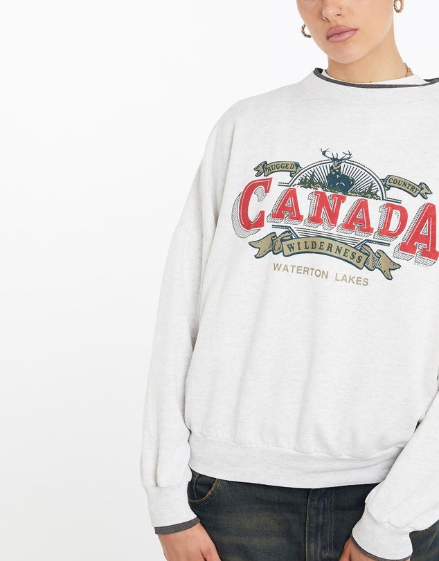 Vintage by The Real Deal - Pre Loved - Vintage 90s Canada Wilderness Wildlife Sweatshirt