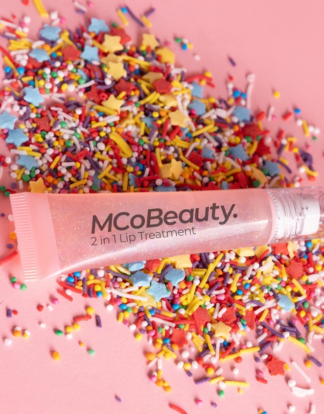 MCoBeauty - Glow & Treat 2-In-1 Lip Oil Treatment - Birthday Edition