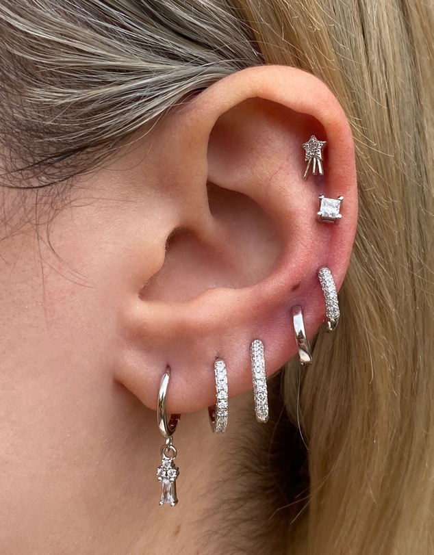Izoa - Dion Mini Stud Earrings