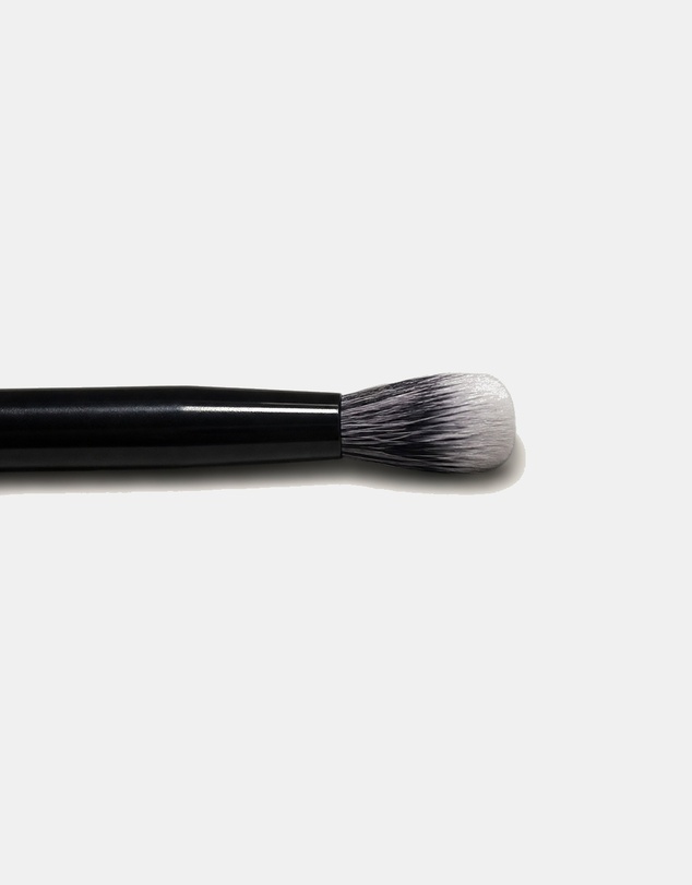 Napoleon Perdis - Camera Finish Eyeshadow Brush