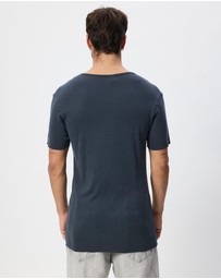 Surrounded By Ghosts - Grossite Slim Low Neck Rib Knit T-Shirt