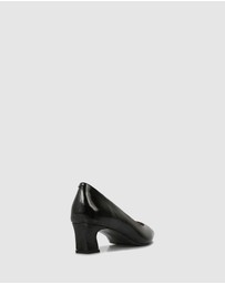 S by Sempre Di - Maureen Courtshoes