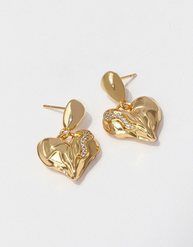 Jackie Mack - Gigis Heart Earrings