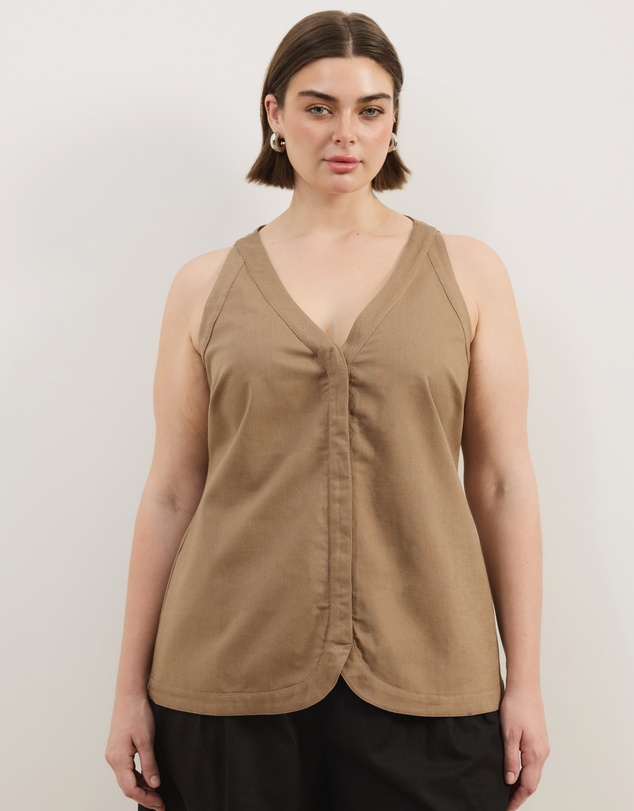 Atmos&Here Curvy - Maura V-Neck Longline Linen Blend Vest