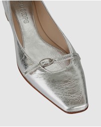 Beau Coops - Rainier Ballerinas