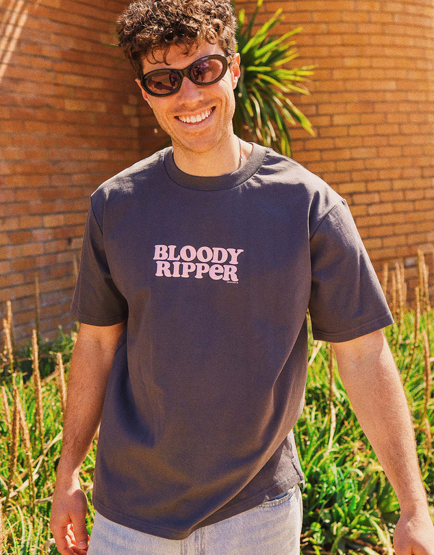 Skwosh - Bloody Ripper Men's Slang Tee in Charcoal