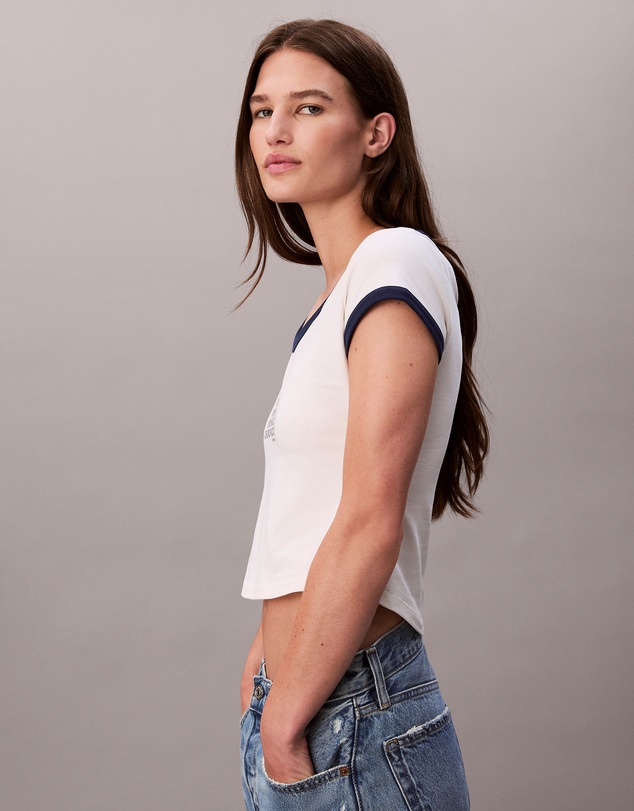 Calvin Klein Jeans - Graphic Scoop Neck Baby Tee
