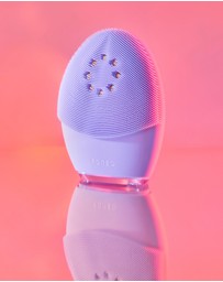 FOREO - LUNA 3 Plus Facial Cleansing Smart Device - Sensitive Skin