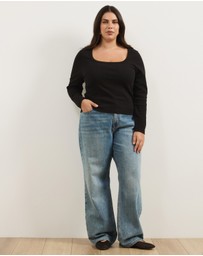 Atmos&Here Curvy - Organic Cotton Rib Scoop Neck Top