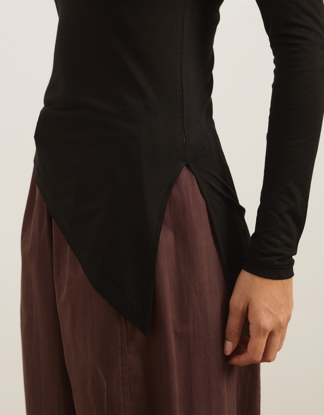 Atmos&Here - Wool Blend Asymmetrical Hem Long Sleeve Top