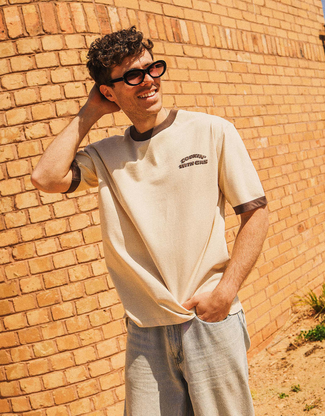 Skwosh - Cookin with Gas Men's Boxy Ringer Tee in Cream