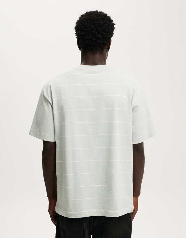 Cotton On - Box Fit T-Shirt