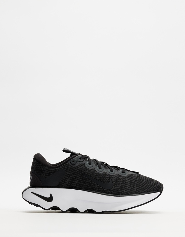 Nike - Motiva - Women's
