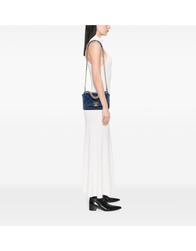 Pre-Loved by Azura Reborn - Pre-Loved Medium Lambskin 19 Flap