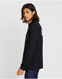 Patagonia - Men's Long-Sleeved P-6 Logo Responsibili-Tee