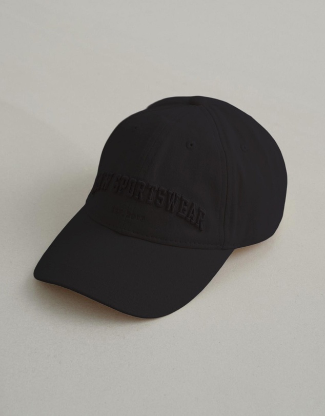 Aim'n - Varsity Cap