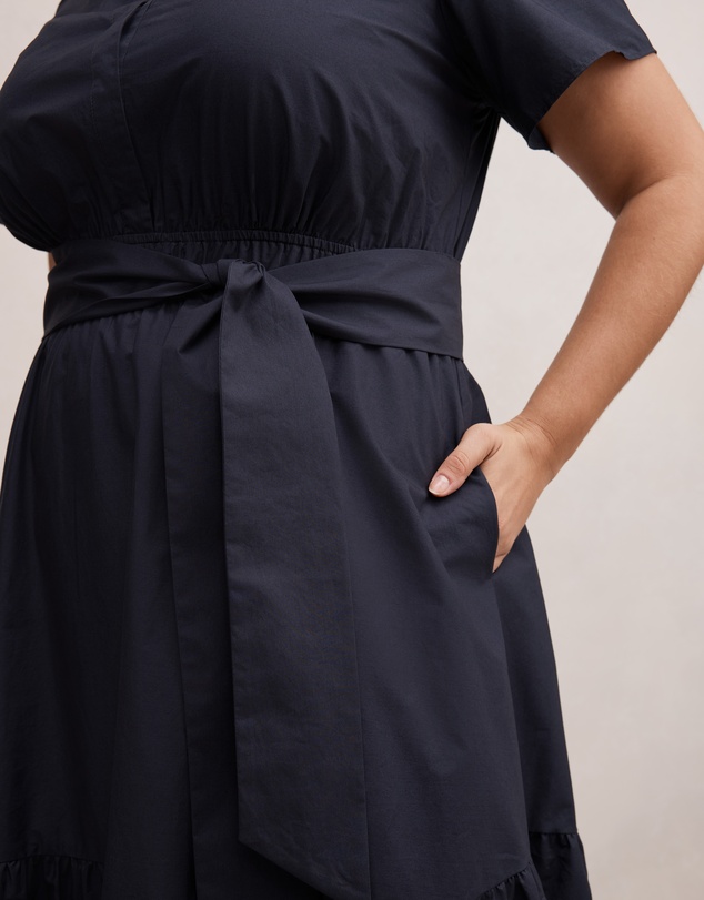 Forever New Curve - Matilda Curve Embroidered Midi Dress