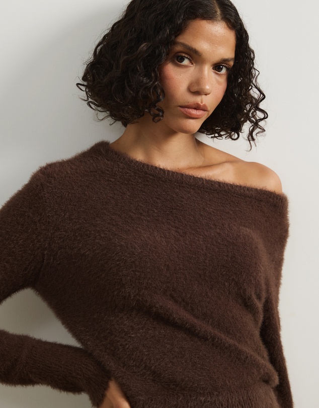 Atmos&Here - Abi Off Shoulder Sweater