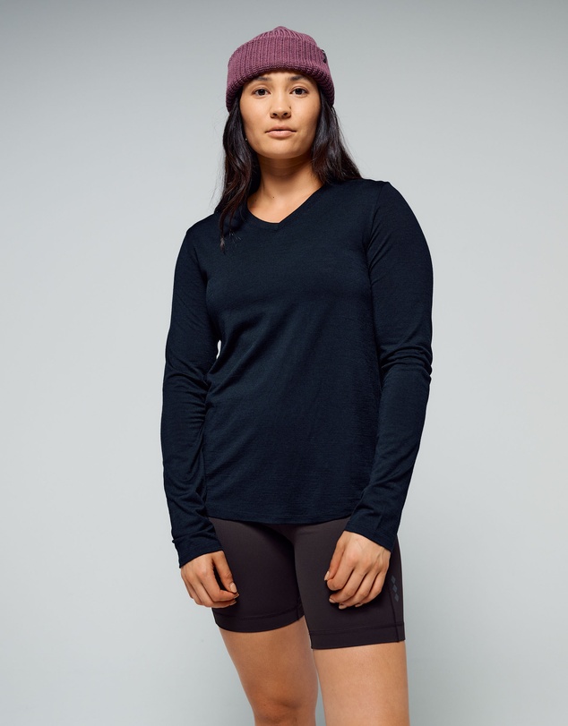 Kathmandu - 100% Merino Long Sleeve V-Top