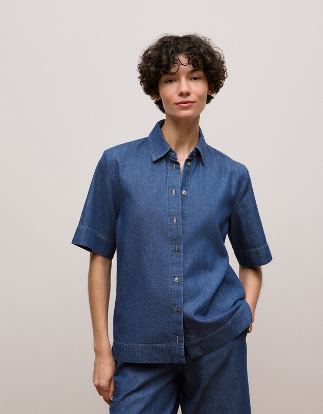 Trenery - Soft Denim Short Sleeve Shirt in Mid Blue