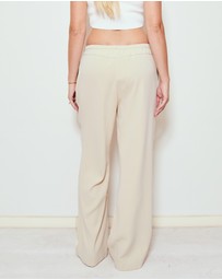 Soon Maternity - Draped Wide Leg Pants