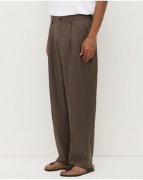 Assembly Label - Ari Tailored Pants