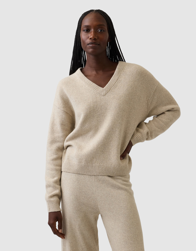 GAP - Cashsoft V Neck Pull Over