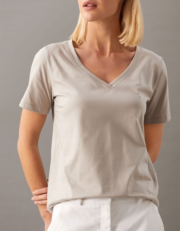 Calvin Klein - Liquid Touch V-Neck T-Shirt