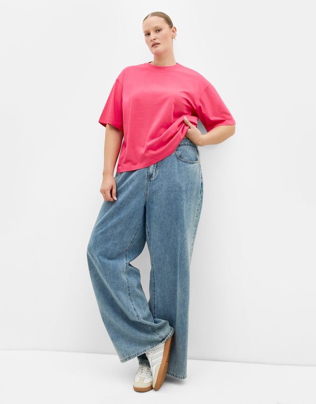 City Chic - Plus size Oversized Crew Neck Tee - magenta