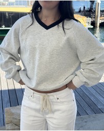 Dazie - Montana V-Neck Sweat Top
