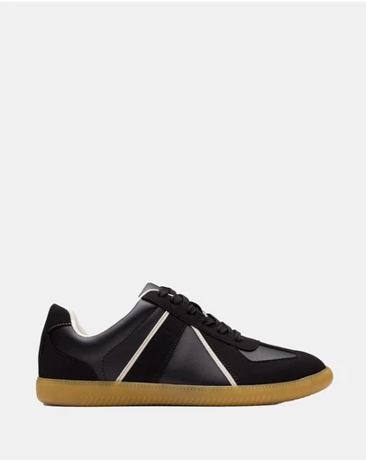 Clarks - Nykole Step Black