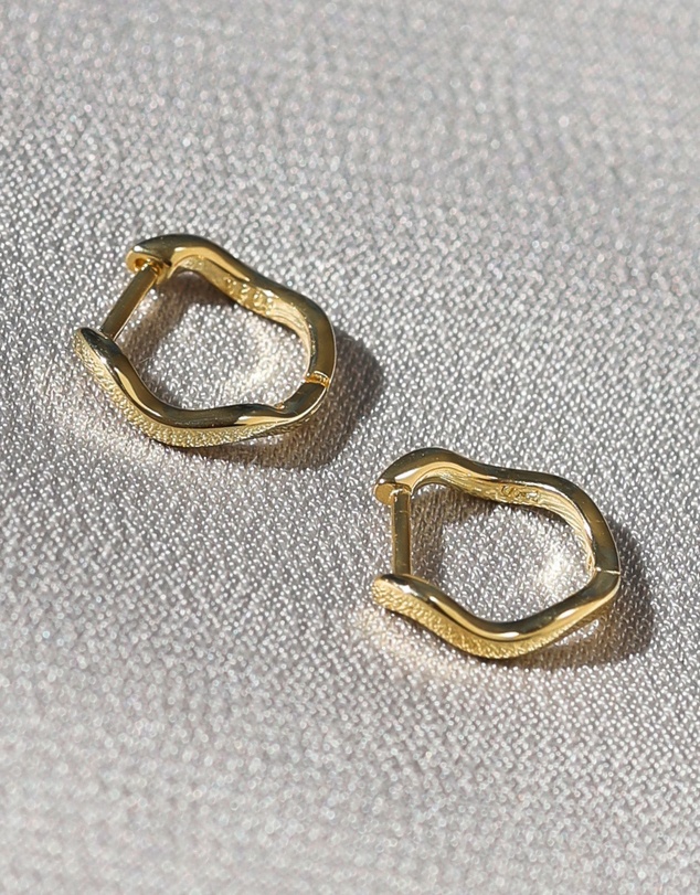 SAINT VALENTINE - Vera Wave Huggies - Gold