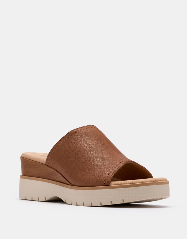 Clarks - Diaz Slide Tan
