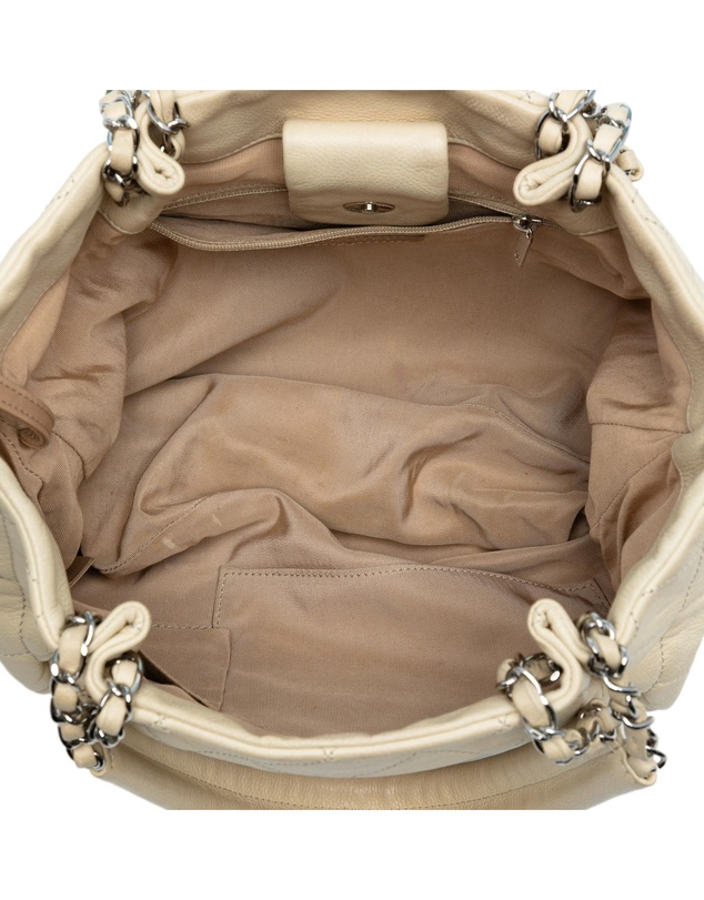 Pre-Loved by Azura Reborn - Pre-Loved CC Quilted Caviar Expandable Tote
