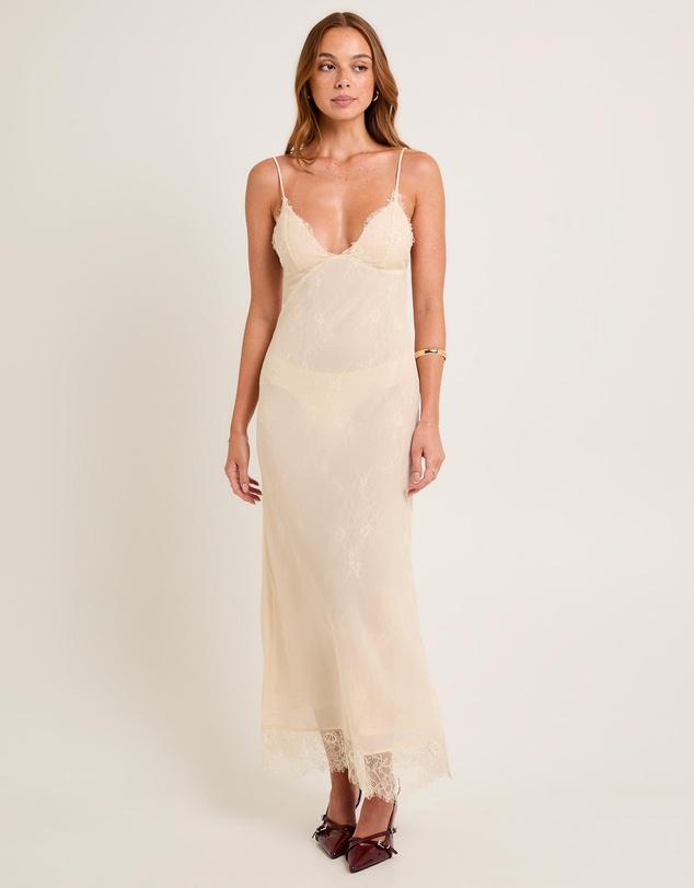 Alice In The Eve - Blair Lace Tie Back Maxi Dress