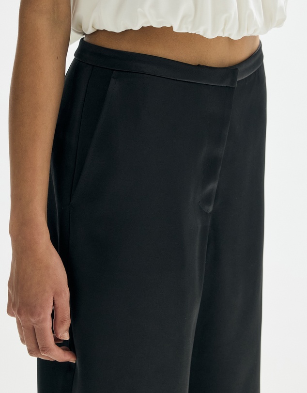 Minima Esenciales - Elea Satin Barrel Pants